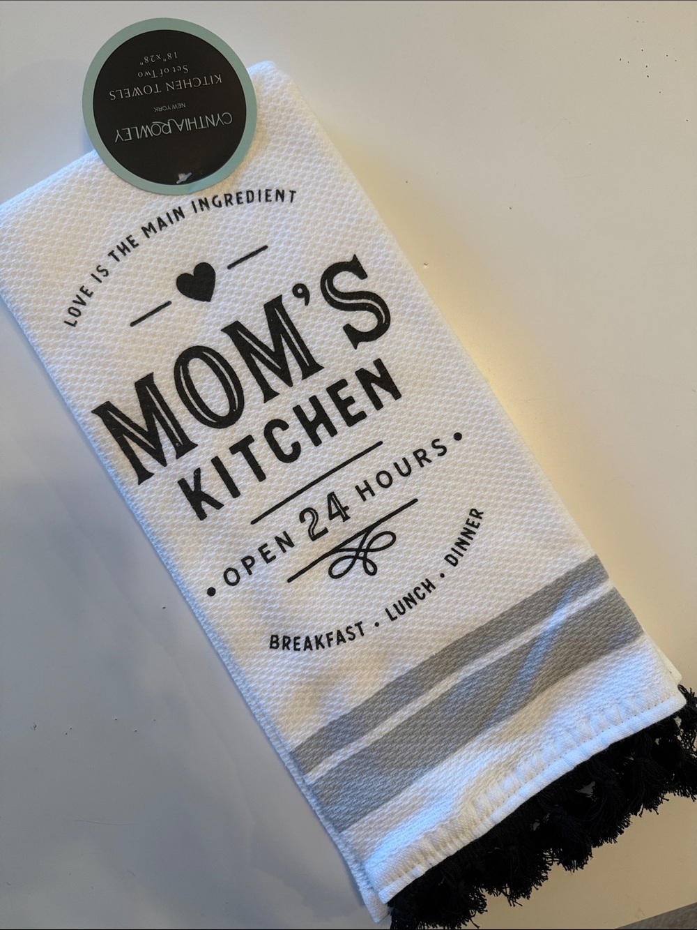 Cynthia Rowley set of 2 kitchen towels cotton moms kitchen new white black